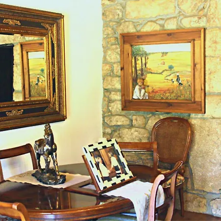 La Calleja Real Homestay